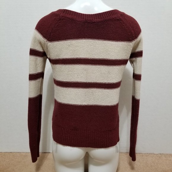 Essentials by Full Tilt sweater Small varsity striped knit pullover step hem - Picture 3 of 12